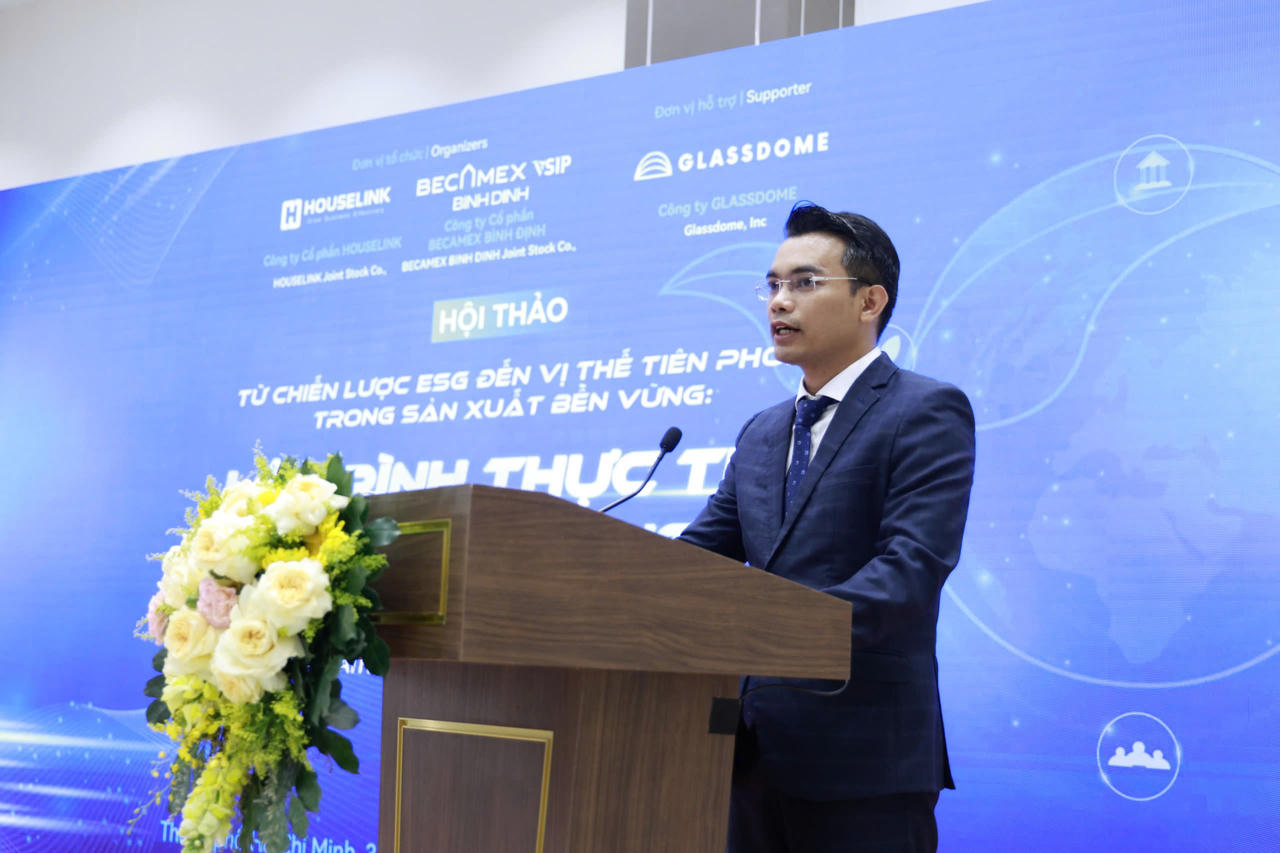 Ông Nguyễn Thành Long, Tổng giám đốc Công ty Cổ phần HOUSELINKM phát biểu khai mạc hội thảo.