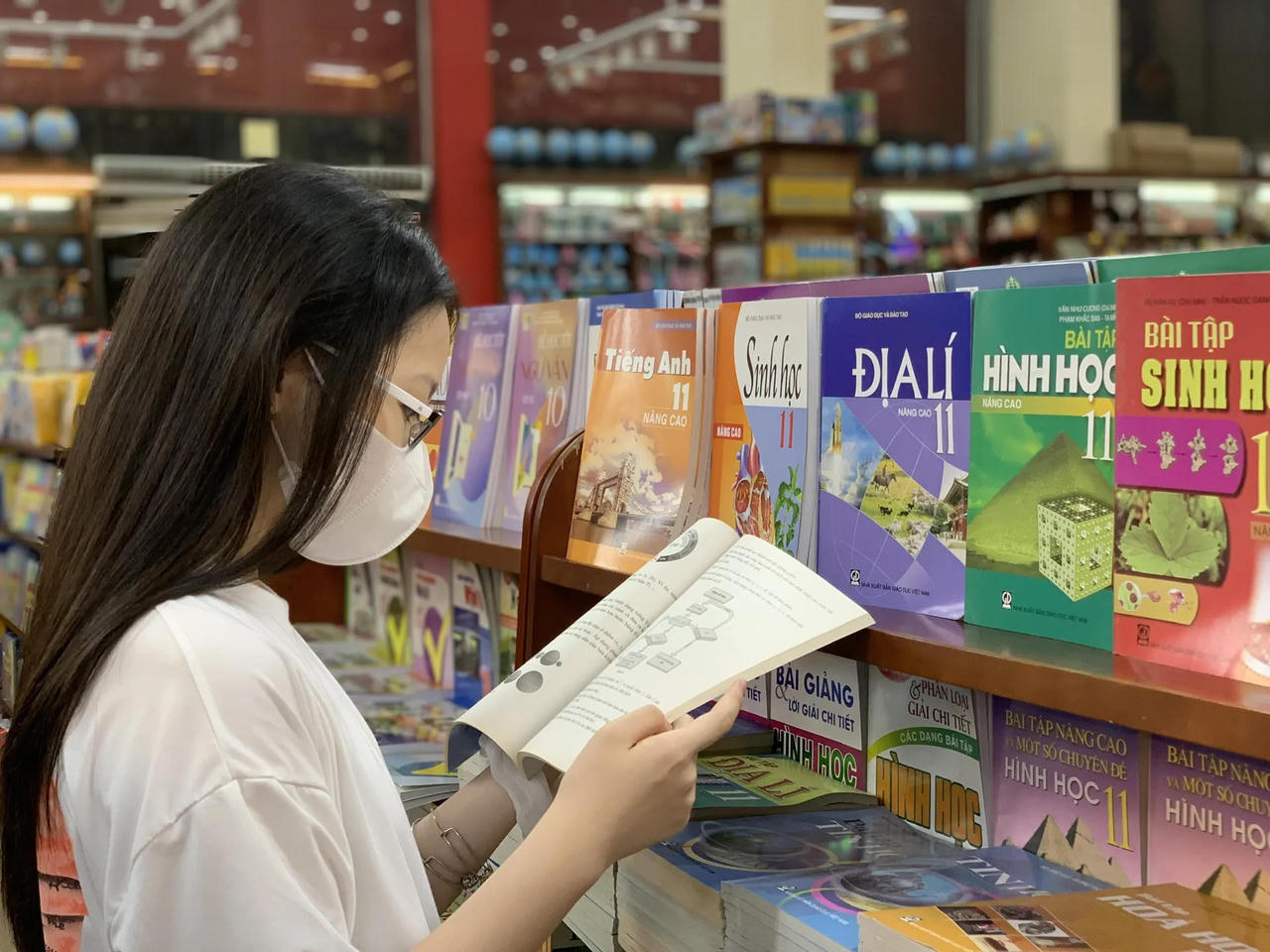 Đề xuất miễn phí sách giáo khoa toàn quốc từ năm học 2029–2030