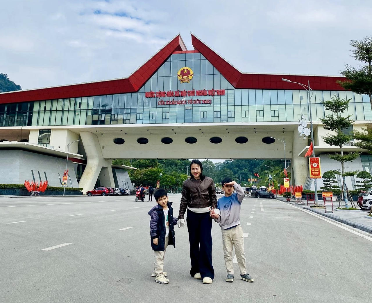 Cửa khẩu quốc tế Hữu Nghị - Lạng Sơn. (Ảnh: Lê Hanh)