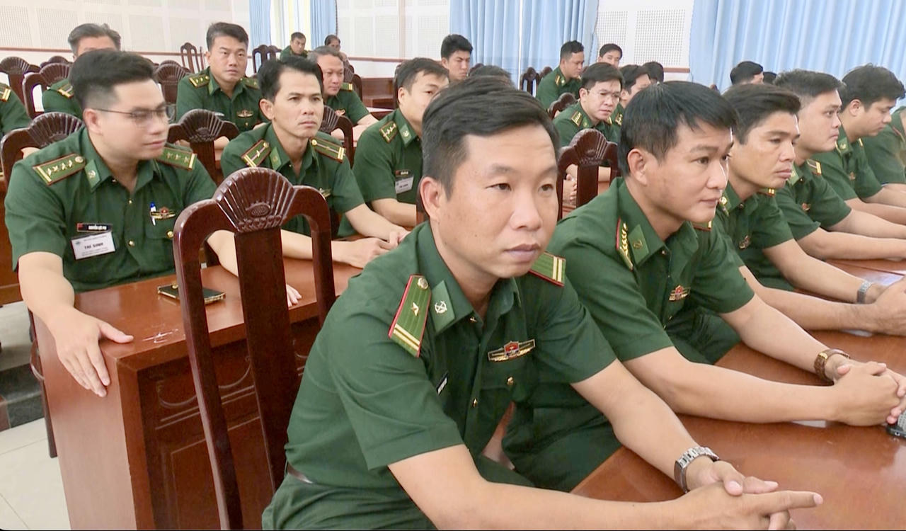 Đại biểu tham dự hội thi.