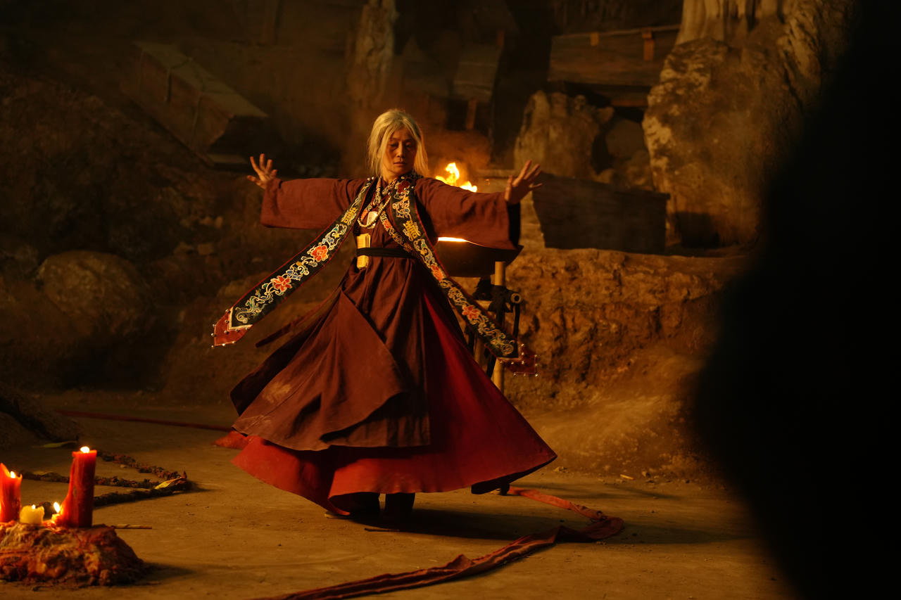 NSƯT Hạnh Thúy đóng vai pháp sư trong phim. Ảnh: NSX