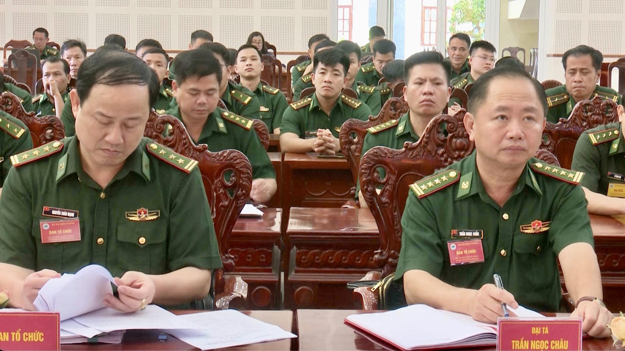 Đại biểu tham dự hội thi.