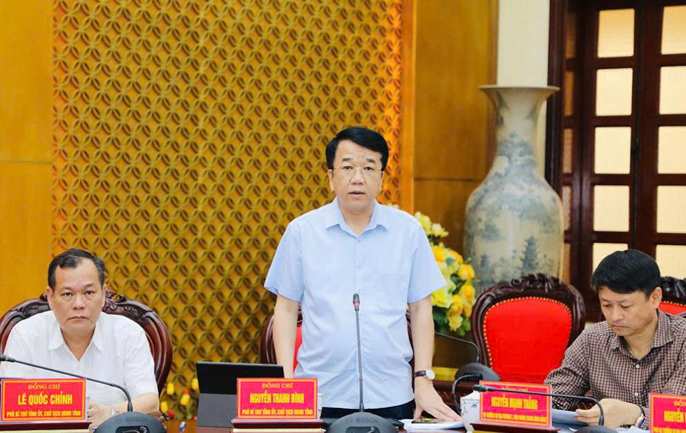 Ông Nguyễn Thanh Bình, Phó Bí thư Tỉnh ủy, Chủ tịch UBND tỉnh phát biểu tại hội nghị.