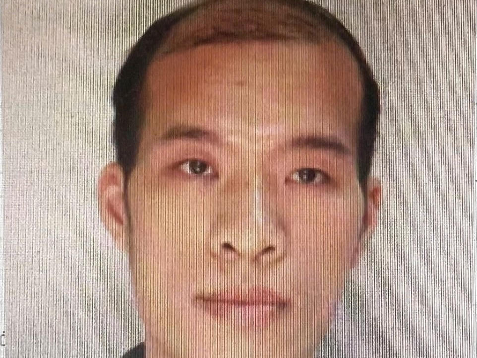 Khởi tố đối tượng dùng “sổ đỏ” giả lừa bán một căn hộ cho nhiều người, chiếm đoạt hơn 2,3 tỷ đồng