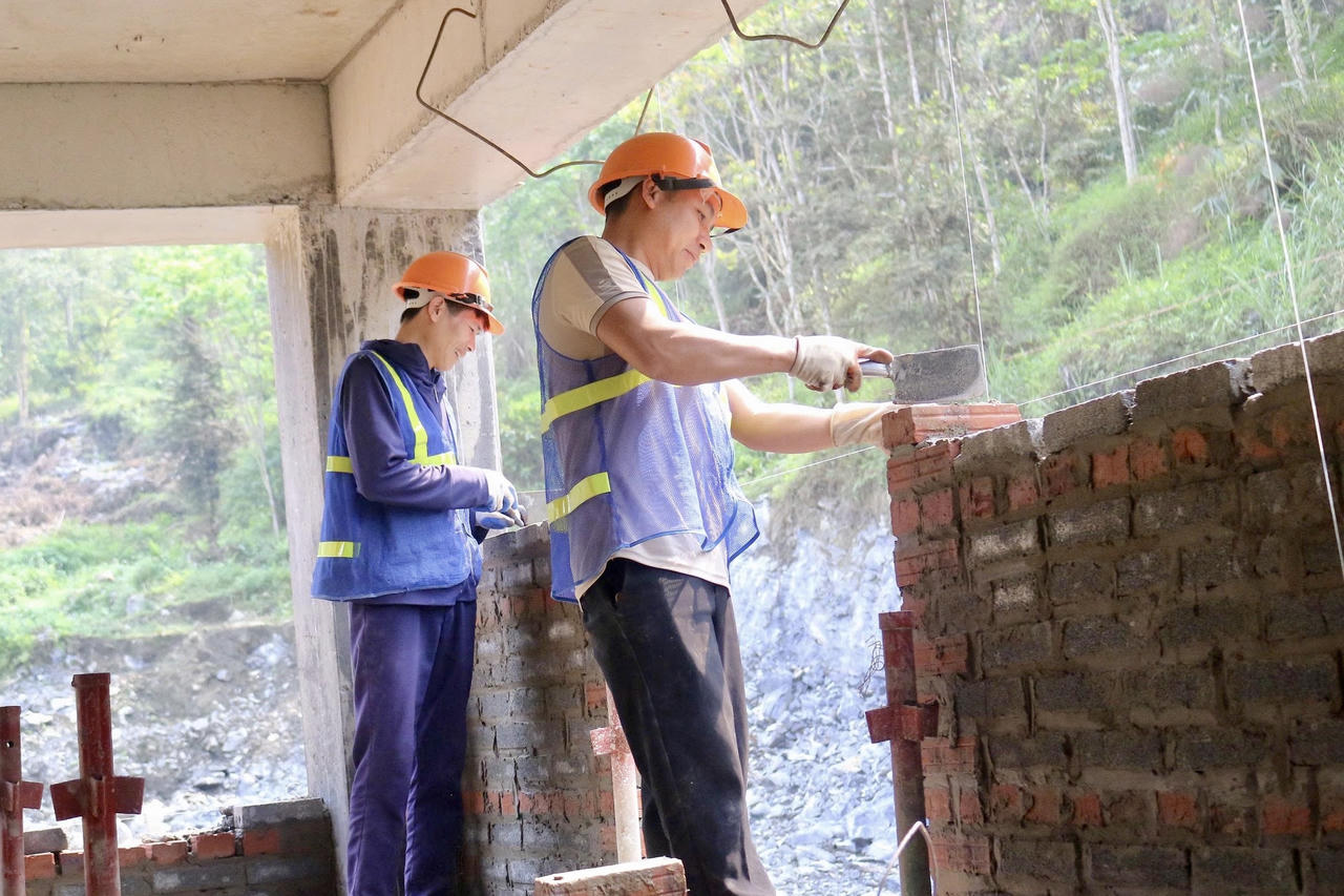 Việc tổ chức thi công được thực hiện linh hoạt, khoa học, phù hợp với điều kiện thực tế tại địa phương.