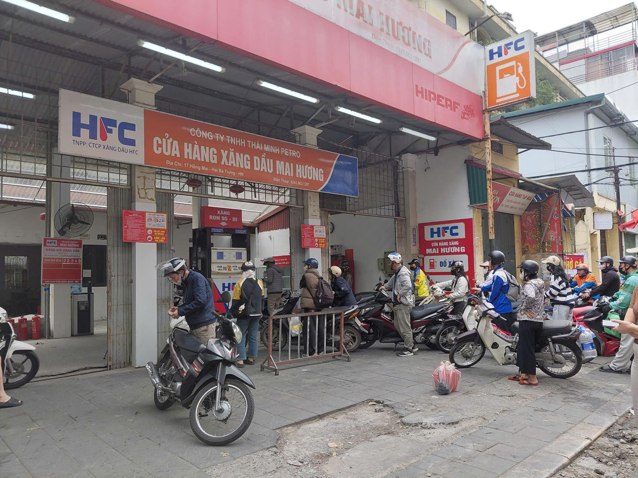 Lấy ý kiến chi 8.000 tỷ đồng ngân sách tạm ứng cho Quỹ bình ổn giá xăng dầu 