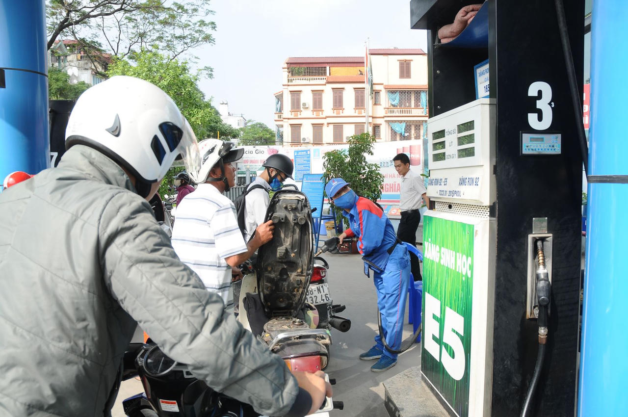 Xử nghiêm hành vi găm hàng, ngừng bán xăng dầu không lý do