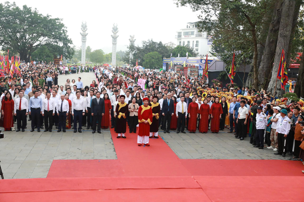Khai mạc Lễ hội Tây Thiên Xuân Bính Ngọ 2026