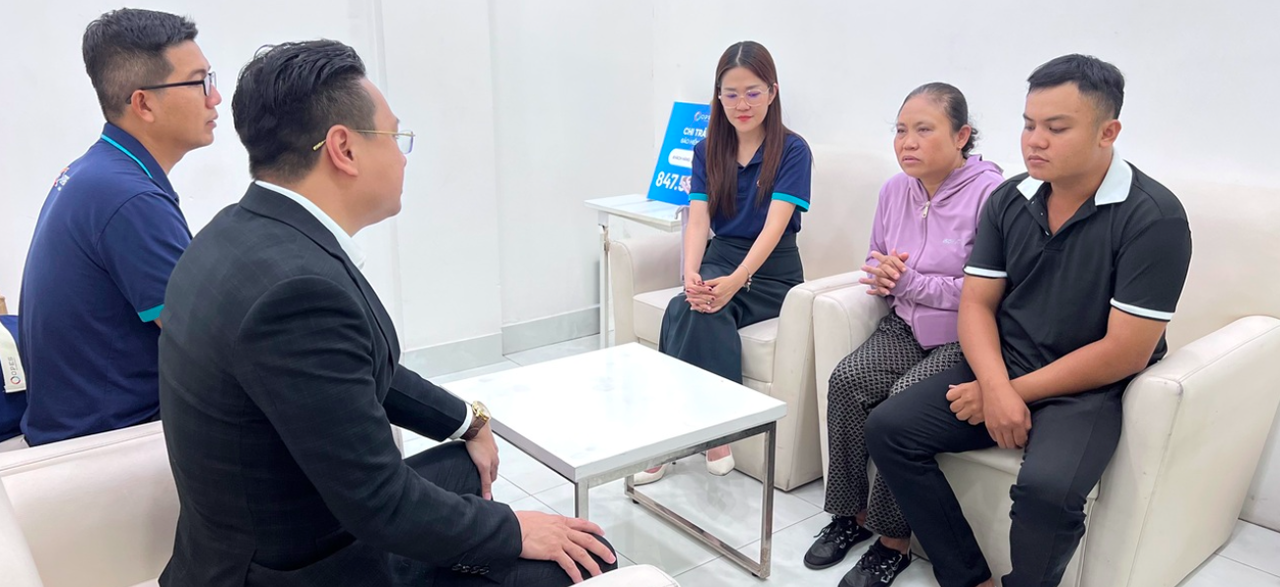 Khoản chi trả từ bảo hiểm giúp gia đình khách hàng thêm động lực đi qua biến cố.