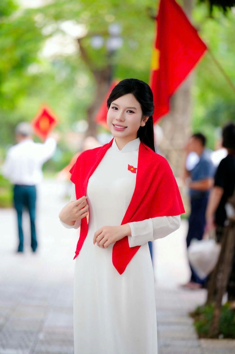 Bà Nguyễn Thu Thảo Nguyên - Phó Tổng Giám đốc Vạn Điền Housing.