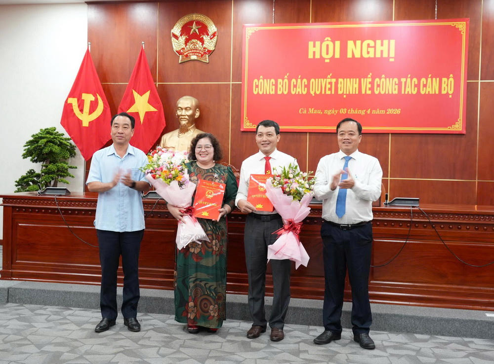 Cà Mau: Công bố nhiều quyết định điều động, bổ nhiệm cán bộ chủ chốt