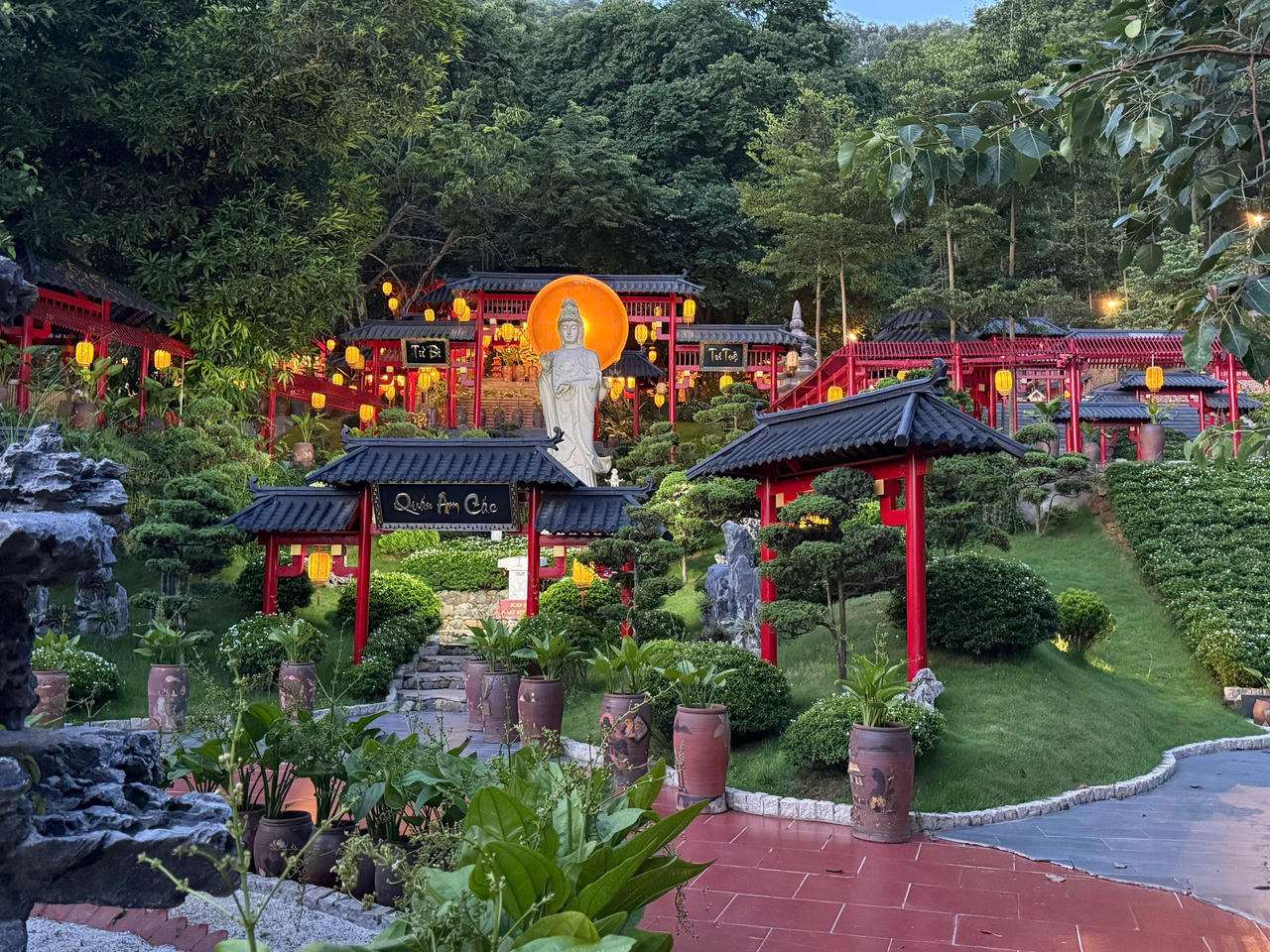 Tâm huyết phục hưng một ngôi cổ tự, hành trình dung hòa giữa tu tập và học thuật