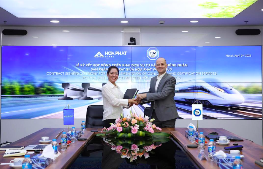 Tập đoàn Hòa Phát (HPG) và TUV SUD hợp tác thẩm định cấp chứng nhận chất lượng ray đường sắt