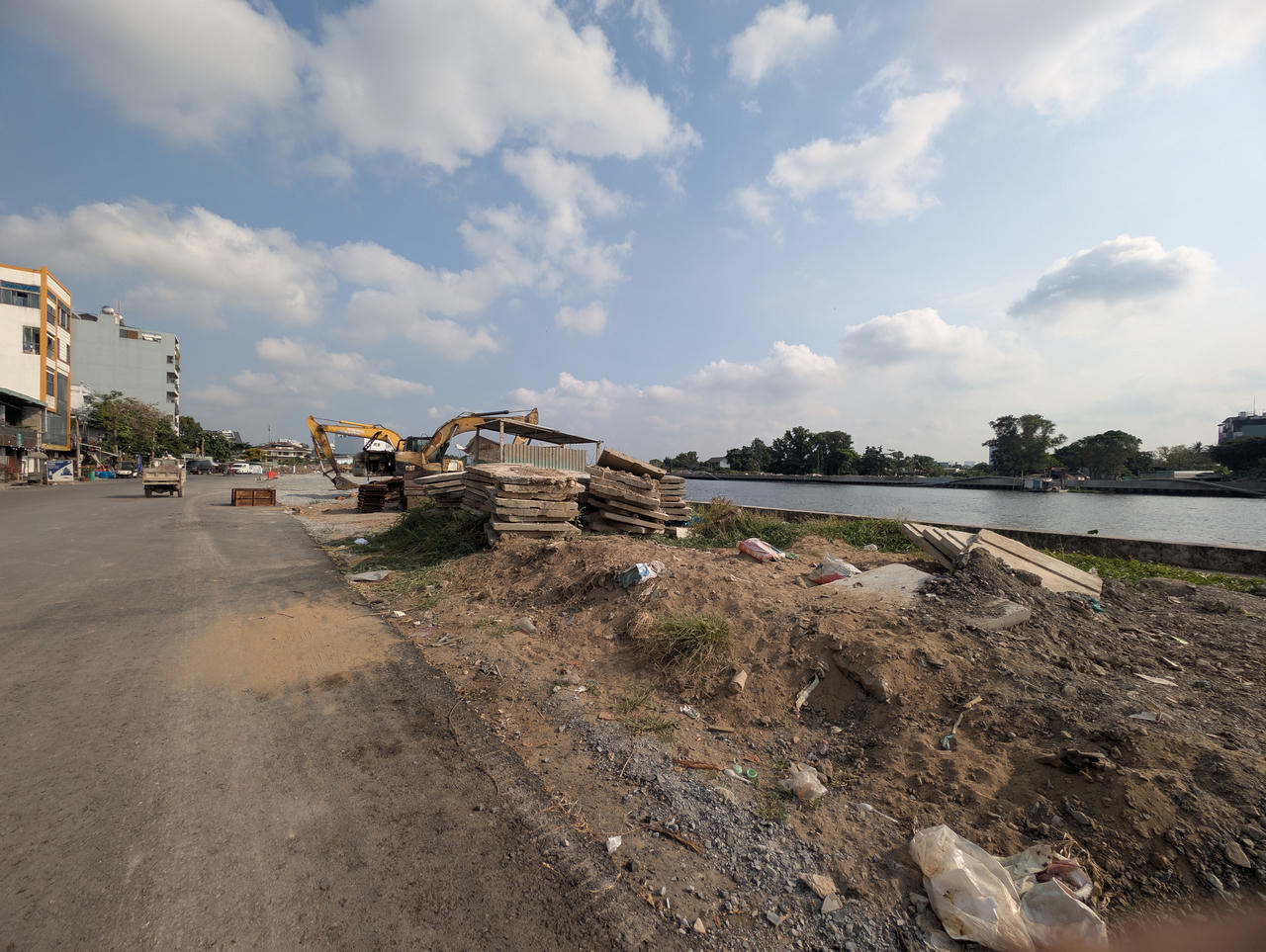 Ghi nhận ở ‘Bãi biển Gò Vấp’ - điểm check-in tự phát đang gây sốt giới trẻ Sài Thành