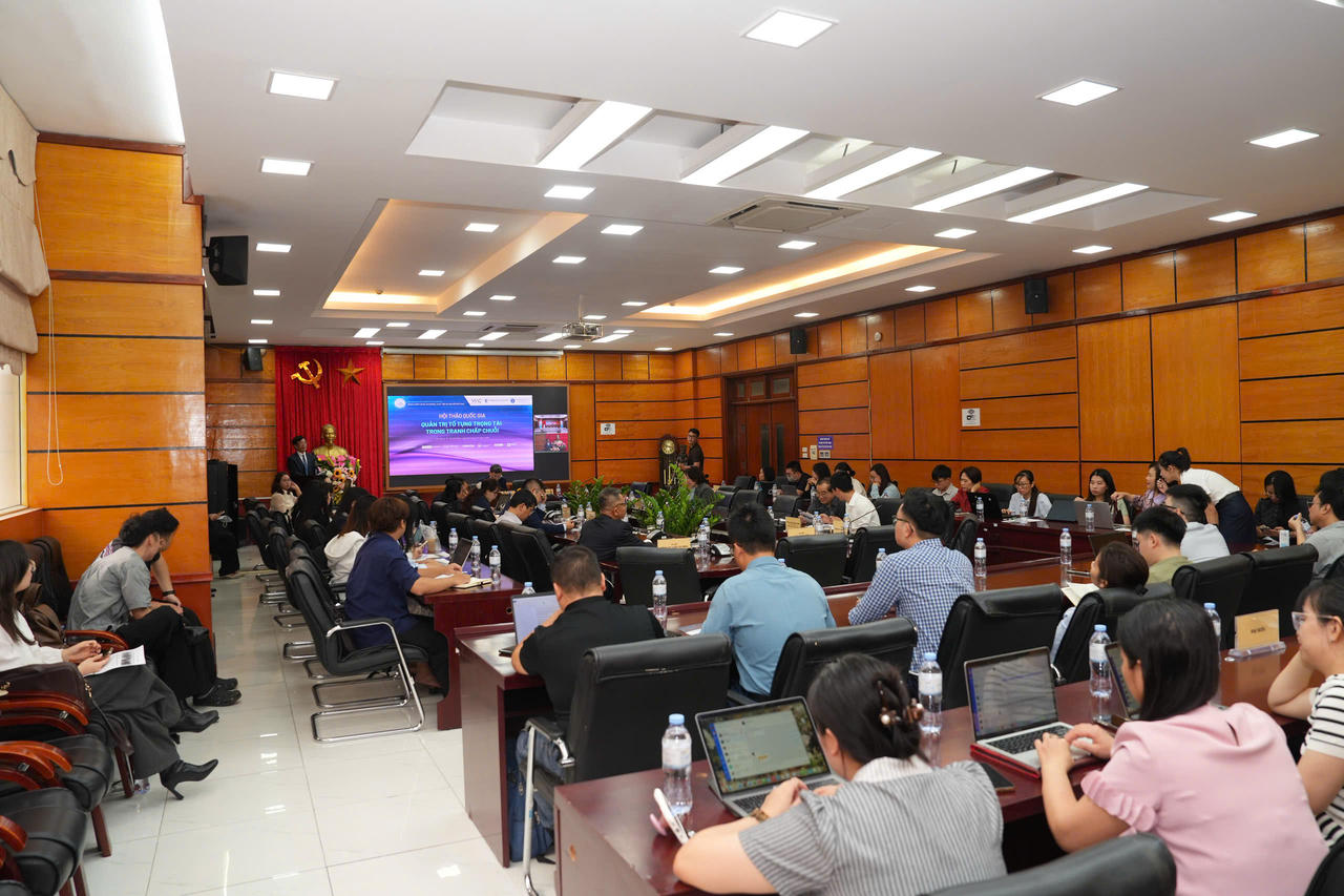 Toàn cảnh hội thảo tại Hà Nội