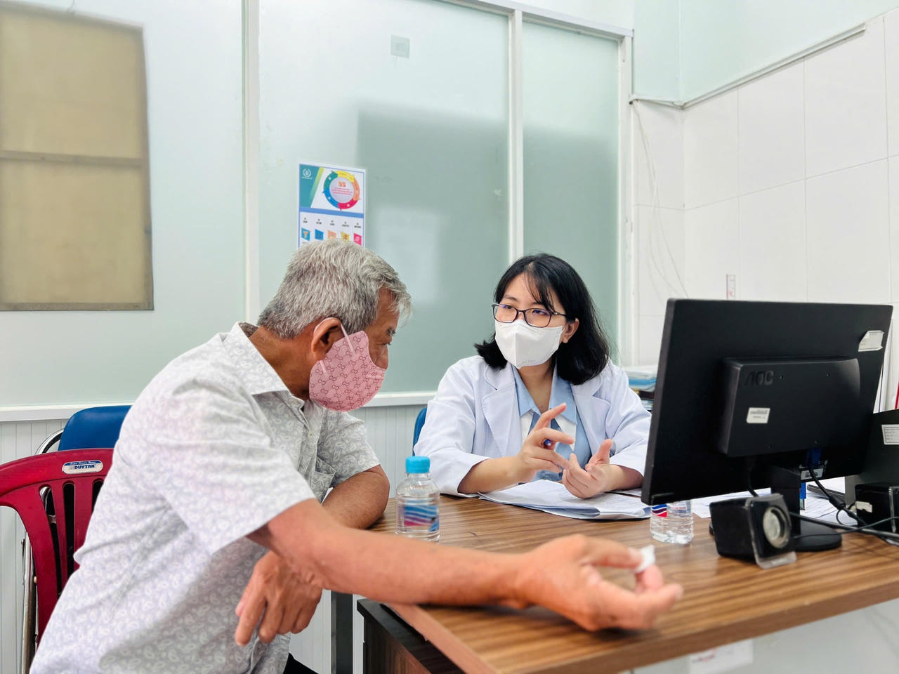 Chương trình ưu tiên cho các vùng xa trung tâm nhằm thăm khám, tầm soát ung thư và nhiều bệnh lý phức tạp cho khoảng 16.000 người dân.