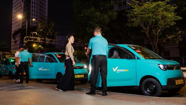 Lên 4 bánh vẫn nhẹ gánh, tài xế mạnh dạn xuống tiền với Minio Green