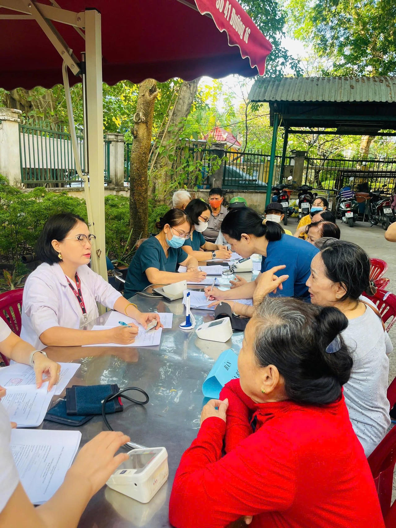 Chiến dịch khám bệnh miễn phí đồng loạt mang một ý nghĩa nhân văn và chiến lược sâu sắc.