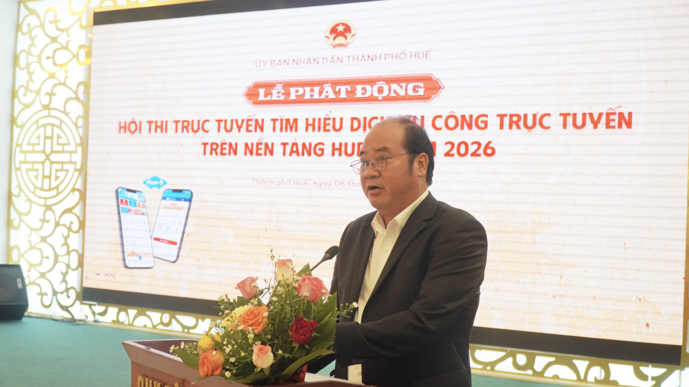 Phó Chủ tịch UBND thành phố Huế - Nguyễn Văn Mạnh phát biểu tại lễ phát động.