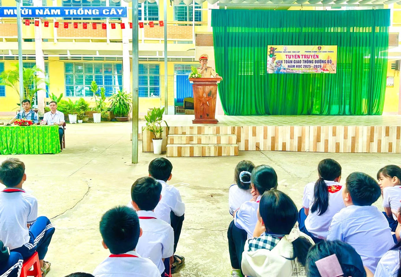 Trong thời gian tới, Lực lượng CSGT sẽ tiếp tục triển khai các chương trình tuyên truyền sâu rộng tại các cơ sở giáo dục trên địa bàn.