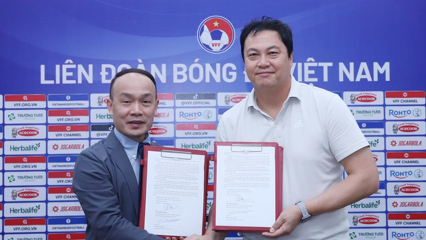 Huấn luyện viên thủ môn người Hàn tiếp tục gắn bó với đội tuyển Việt Nam