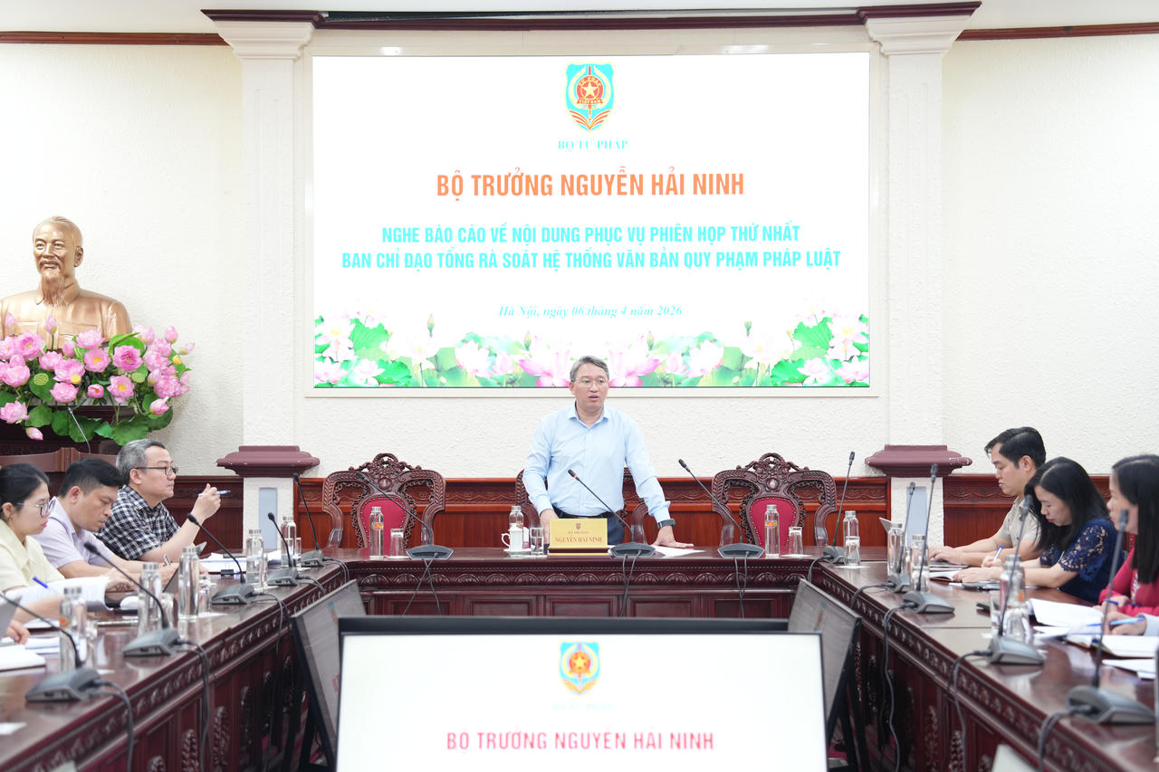 Tổng rà soát hệ thống văn bản quy phạm pháp luật: Làm nhanh nhưng phải trúng để tháo gỡ thực chất