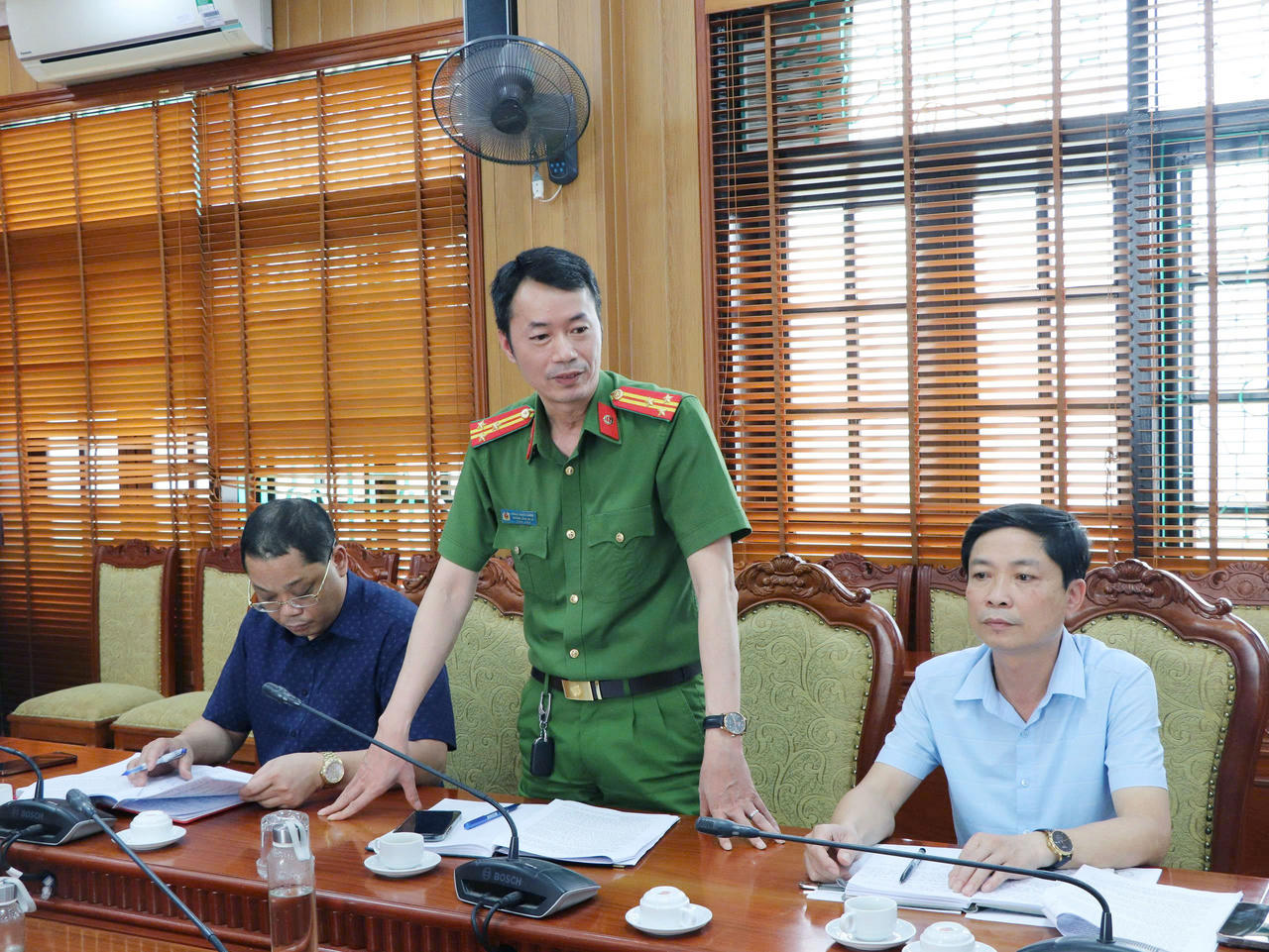 Ông Phạm Ngọc Sáng - Ủy viên Ban Thường vụ Đảng uỷ, Trưởng Công an xã Vĩnh trụ phát biểu.