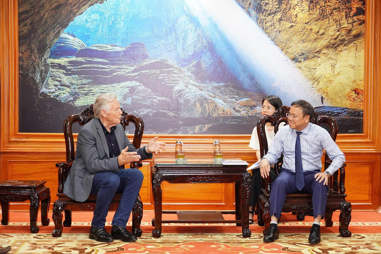 Quảng Trị thúc đẩy hợp tác với Hiệp hội HunterNet (Australia) trong lĩnh vực năng lượng và công nghệ cao