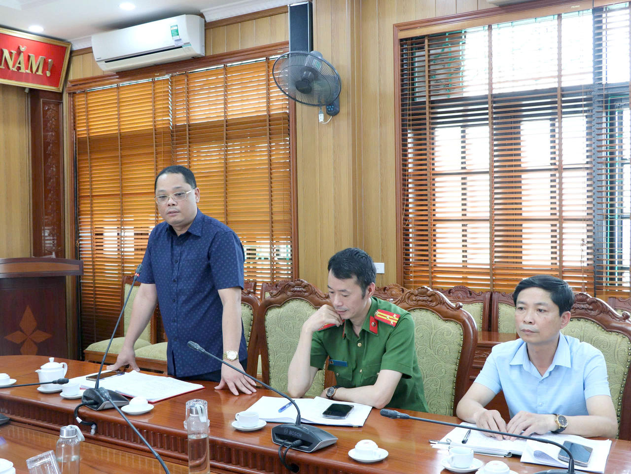 Ông Nguyễn Ngọc Khánh - Ủy viên Ban Thường vụ Đảng ủy, Phó Chủ tịch UBND xã Vĩnh Trụ phát biểu.