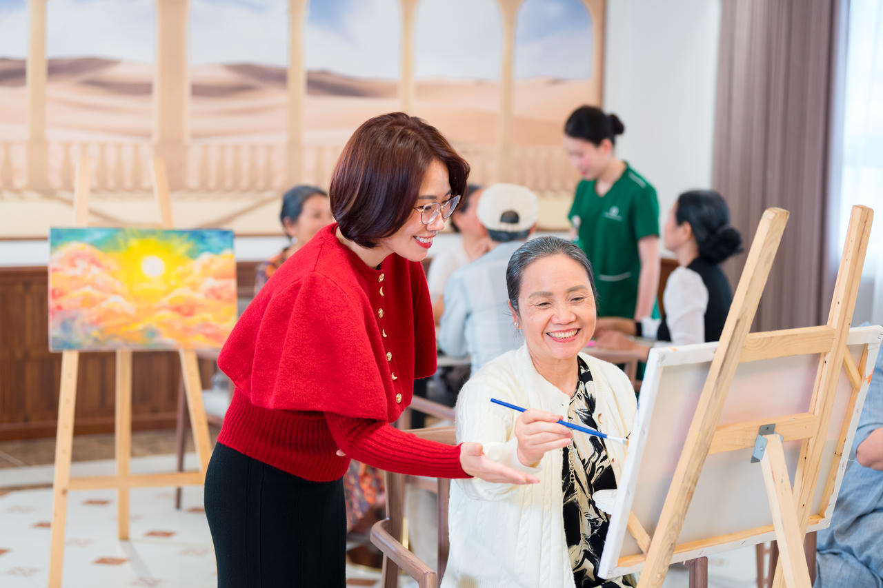 Các buổi sinh hoạt câu lạc bộ nuôi dưỡng niềm vui sống mỗi ngày.