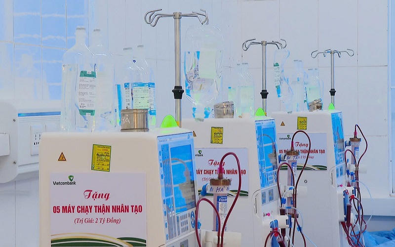 Hệ thống máy chạy thận nhân tạo tại Bệnh viện đa khoa khu vực Phú Thọ.