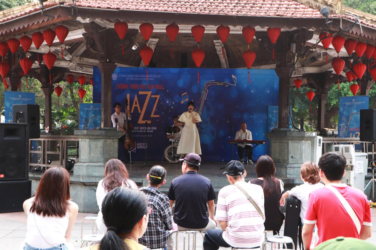 Những thanh âm kể chuyện Hà Nội từ Nhà Bát Giác