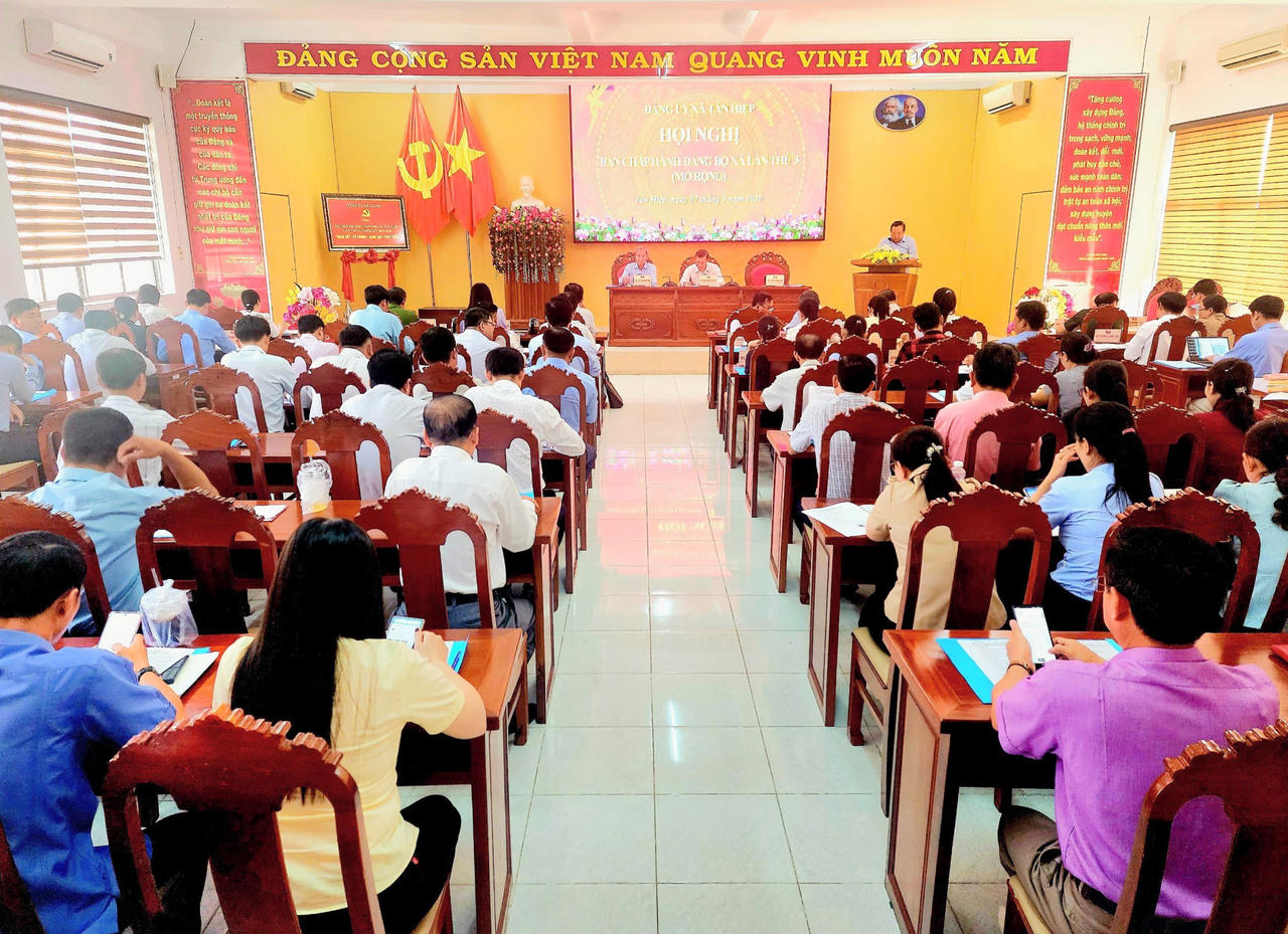 Quang cảnh hội nghị.