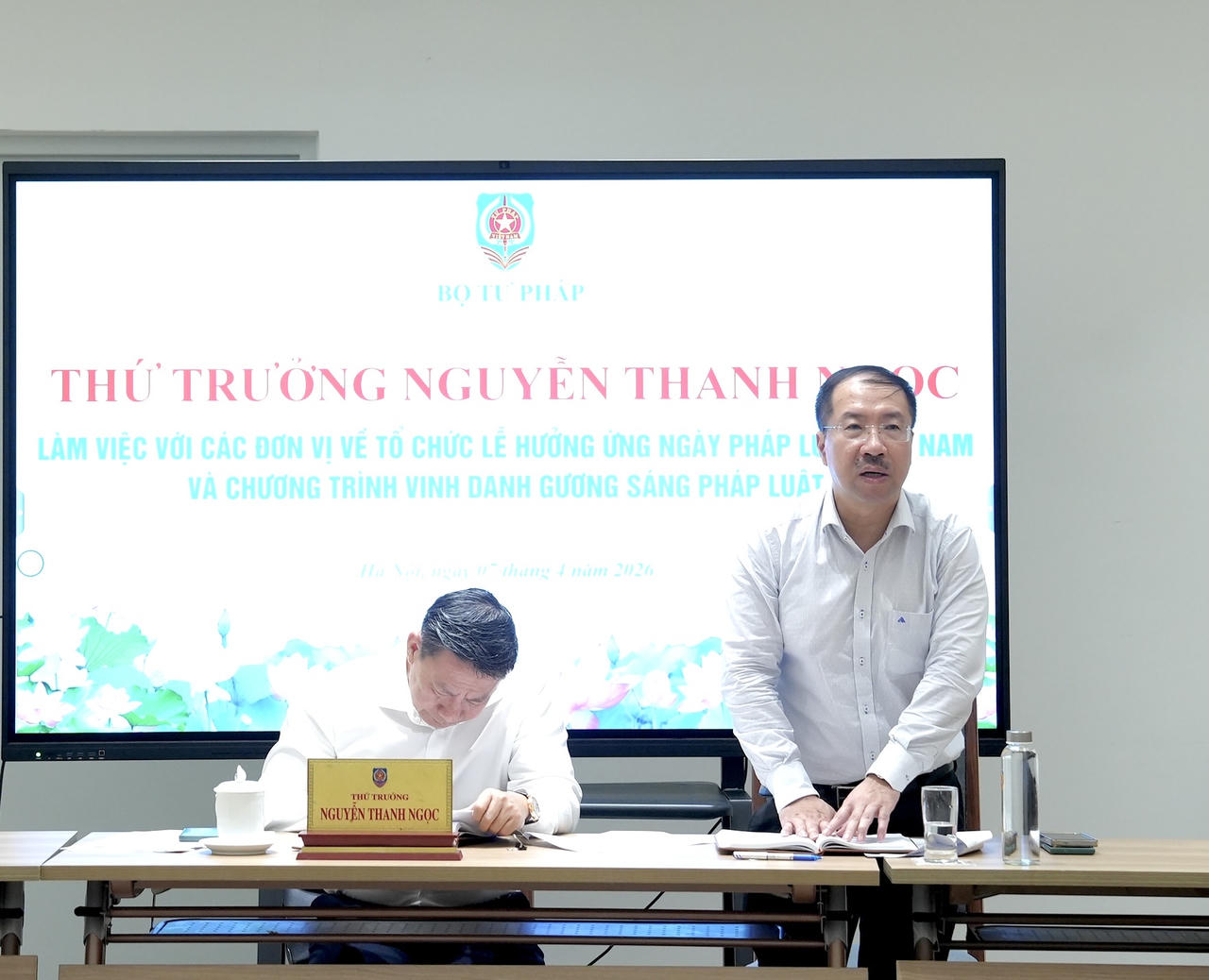 Chuẩn bị tổ chức Lễ hưởng ứng Ngày Pháp luật Việt Nam 2026 chặt chẽ, bài bản, xứng tầm