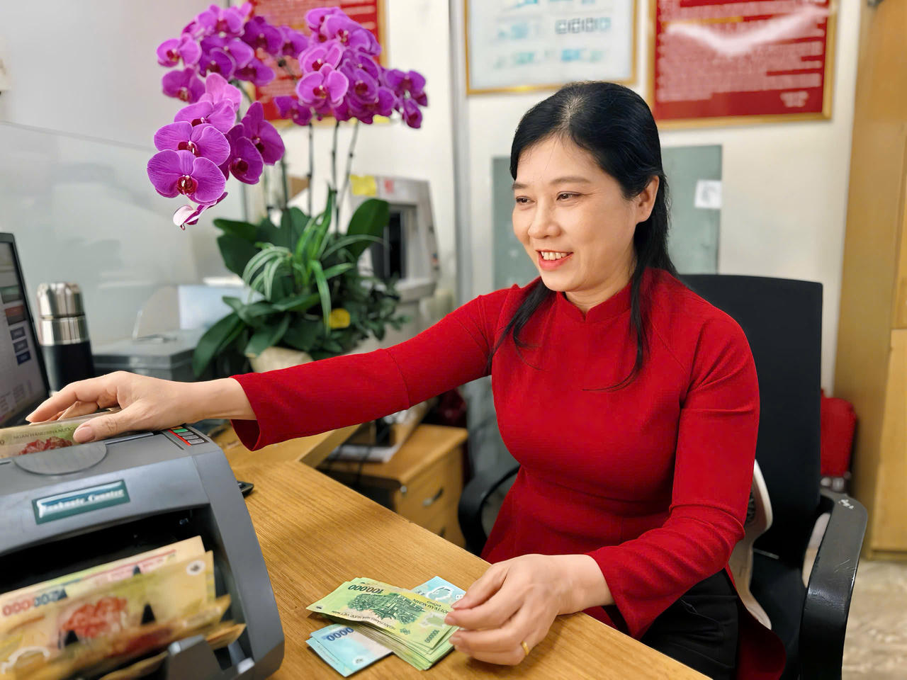 Chị Nguyễn Thị Phương Lan - Chi nhánh Thành Đông Hải Dương là điển hình tiêu biểu trong công tác kho quỹ tại đơn vị