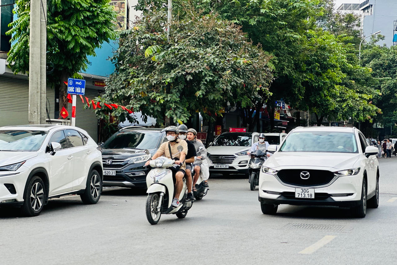 Thời tiết ngày 8/4: Hà Nội nắng nóng, nhiệt độ cao nhất trên 35 độ C