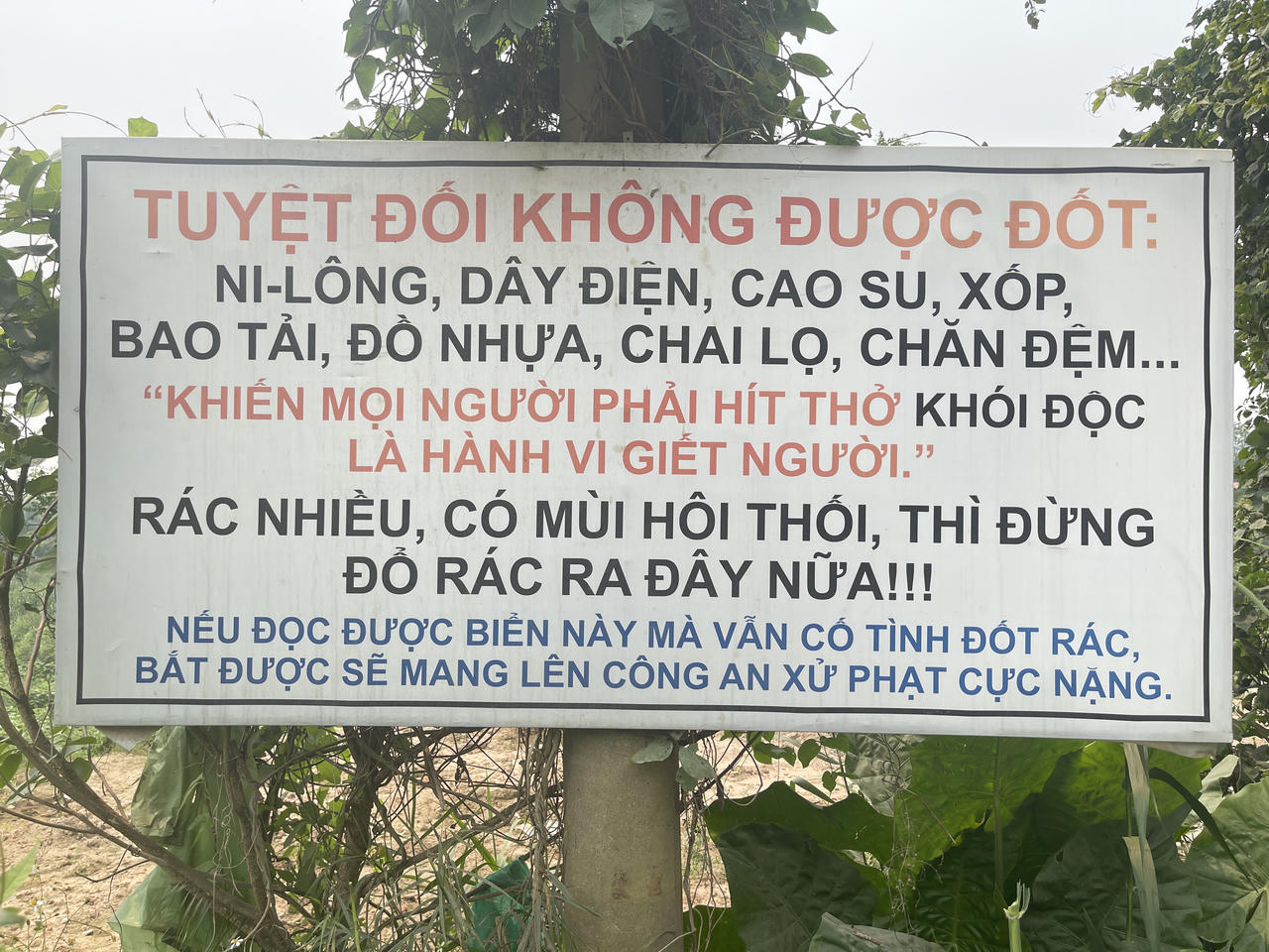 Phường Hồng Hà (Hà Nội) tăng cường tuyên truyền pháp luật về đê điều, siết chặt quản lý vi phạm ven sông Hồng
