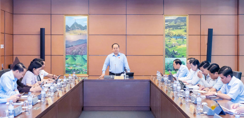 Quảng Ninh: Tham gia góp ý vào nhiều dự án luật tại Kỳ họp thứ nhất, Quốc hội khóa XVI