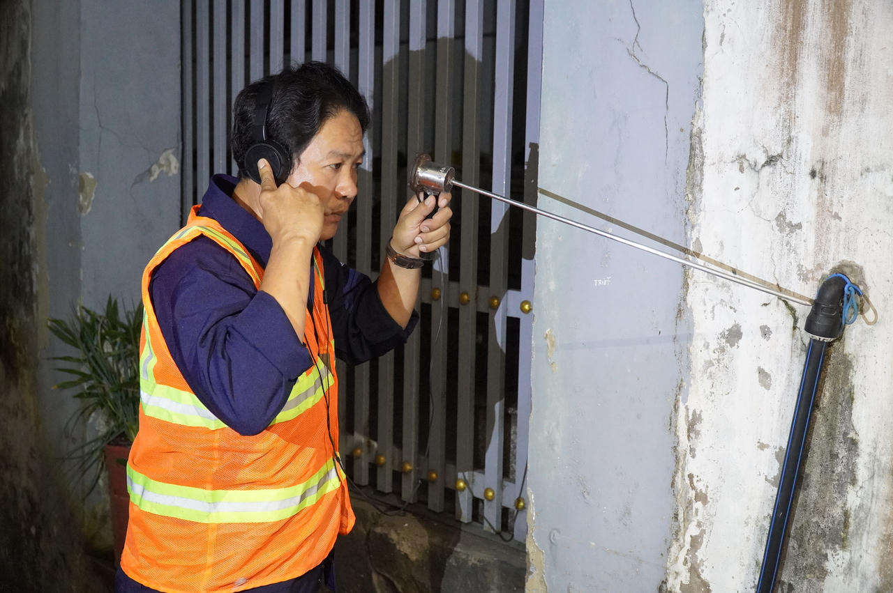 Giảm thất thoát nước: Từ chủ trương đến hành động và chuyển đổi quản trị
- Kỳ 2 - Theo chân đội “săn nước”: Những ca làm việc kéo dài xuyên đêm