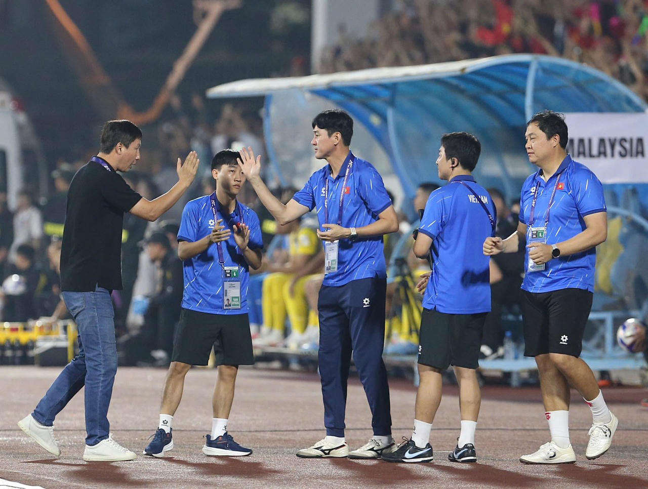 Trợ lý ông Kim Sang Sik bất ngờ chia tay đội tuyển Việt Nam