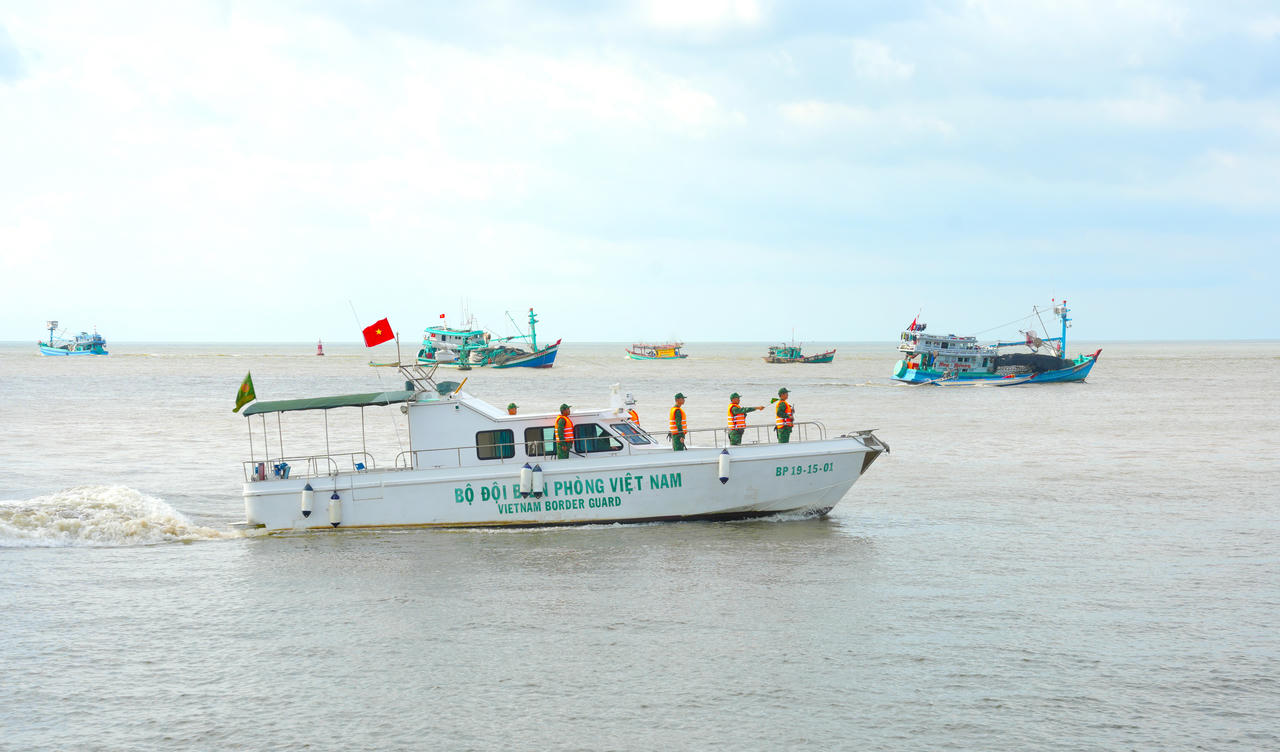Lực lượng BĐBP tỉnh Cà Mau tổ chức tuần tra, kiểm soát, bảo đảm an ninh trật tự, bảo vệ vững chắc chủ quyền, an ninh biên giới biển.