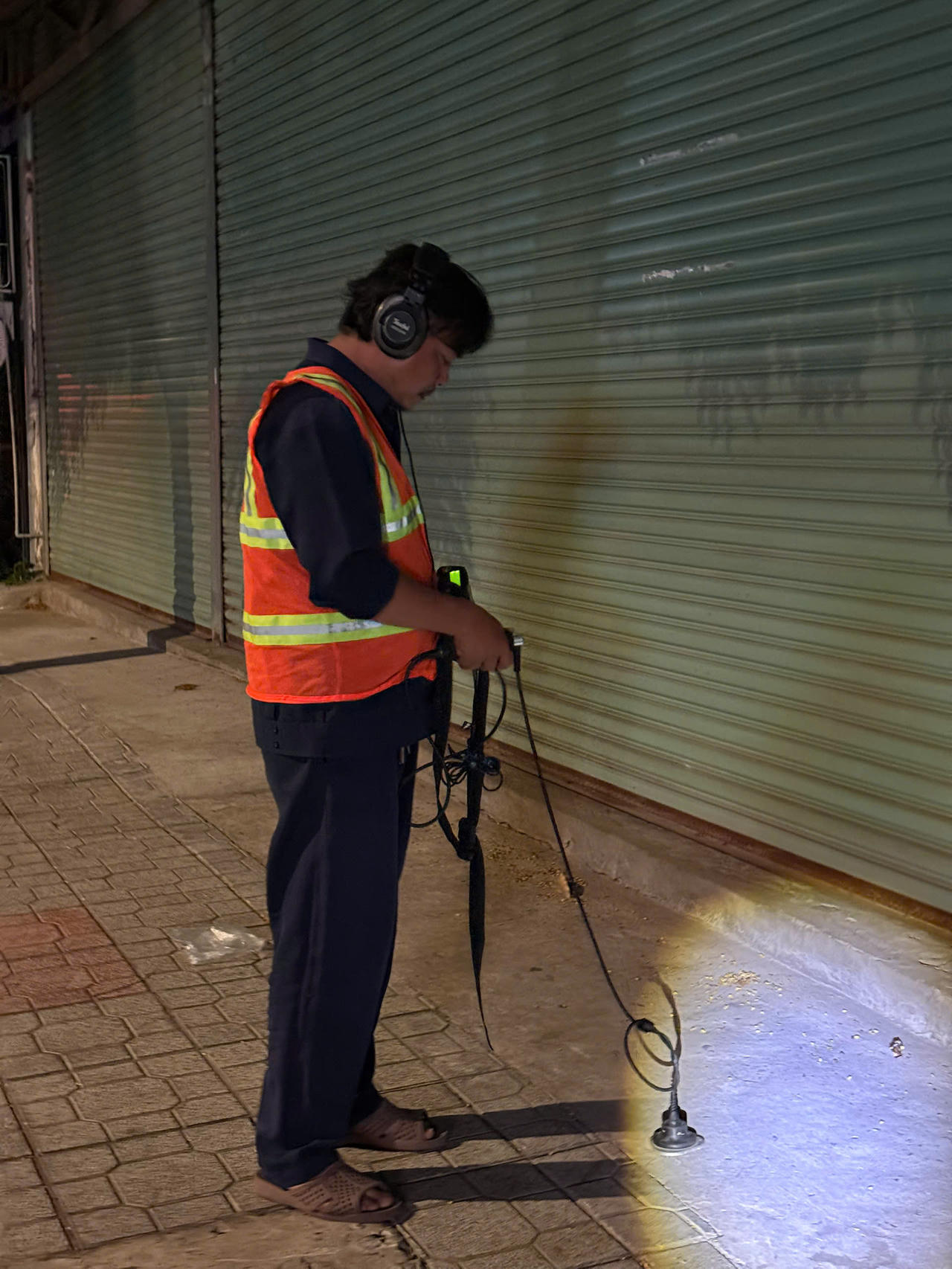 Giảm thất thoát nước: Từ chủ trương đến hành động và chuyển đổi quản trị
- Kỳ 2 - Theo chân đội “săn nước”: Những ca làm việc kéo dài xuyên đêm