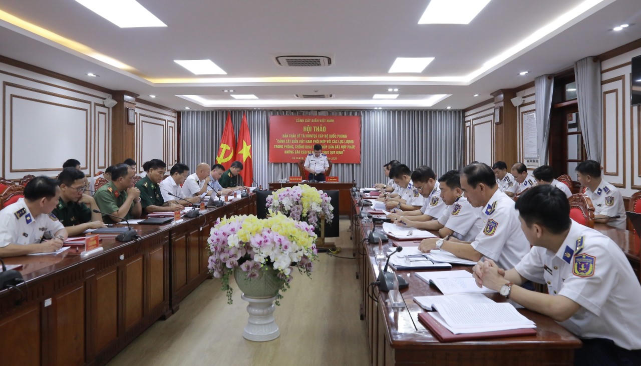 Quang cảnh Hội thảo Bản thảo Đề tài khoa học nghệ thuật quân sự cấp Bộ Quốc phòng.