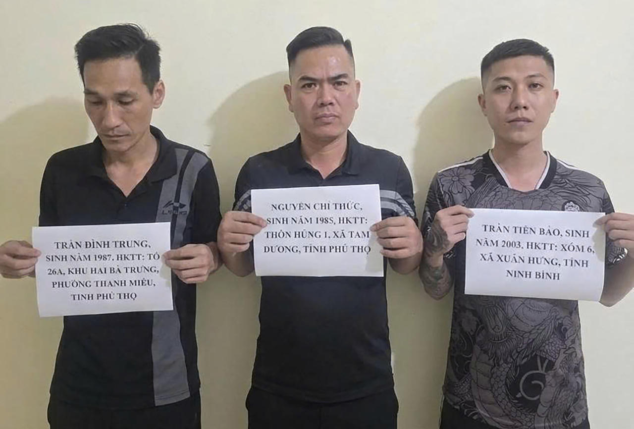 Khởi tố nhóm đối tượng liên quan vụ bé gái nghi bị cưỡng ép làm việc tại quán karaoke ở Phú Thọ