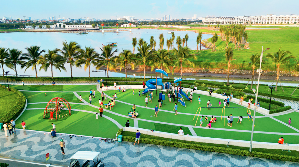 Tận hưởng không gian xanh trong lành tại Van Phuc City