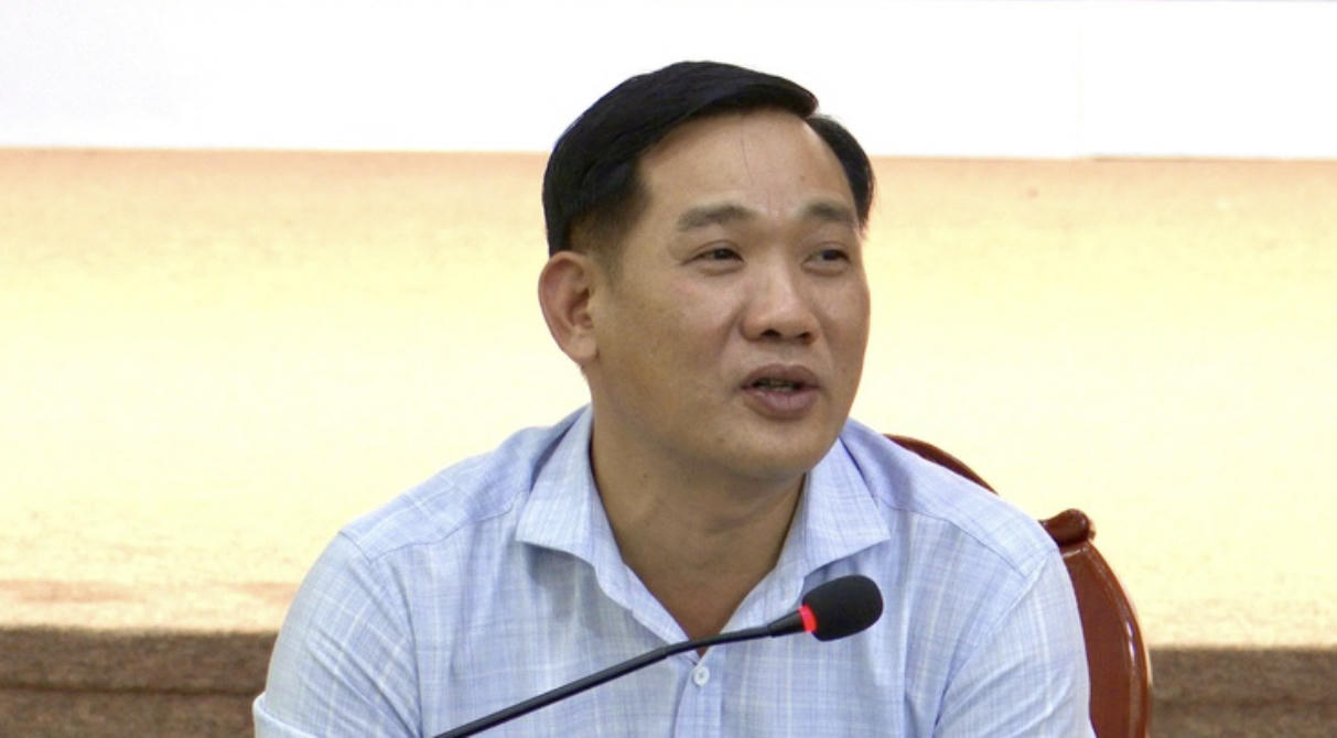 Ông Phạm Trọng La - Chủ tịch UBND xã Thư Lâm phát biểu tại Hội nghị giao ban tiến độ GPMB dự án Khu đô thị đa mục tiêu.