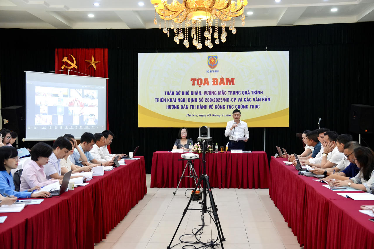 Tháo gỡ vướng mắc trong triển khai Nghị định 280 về công tác chứng thực