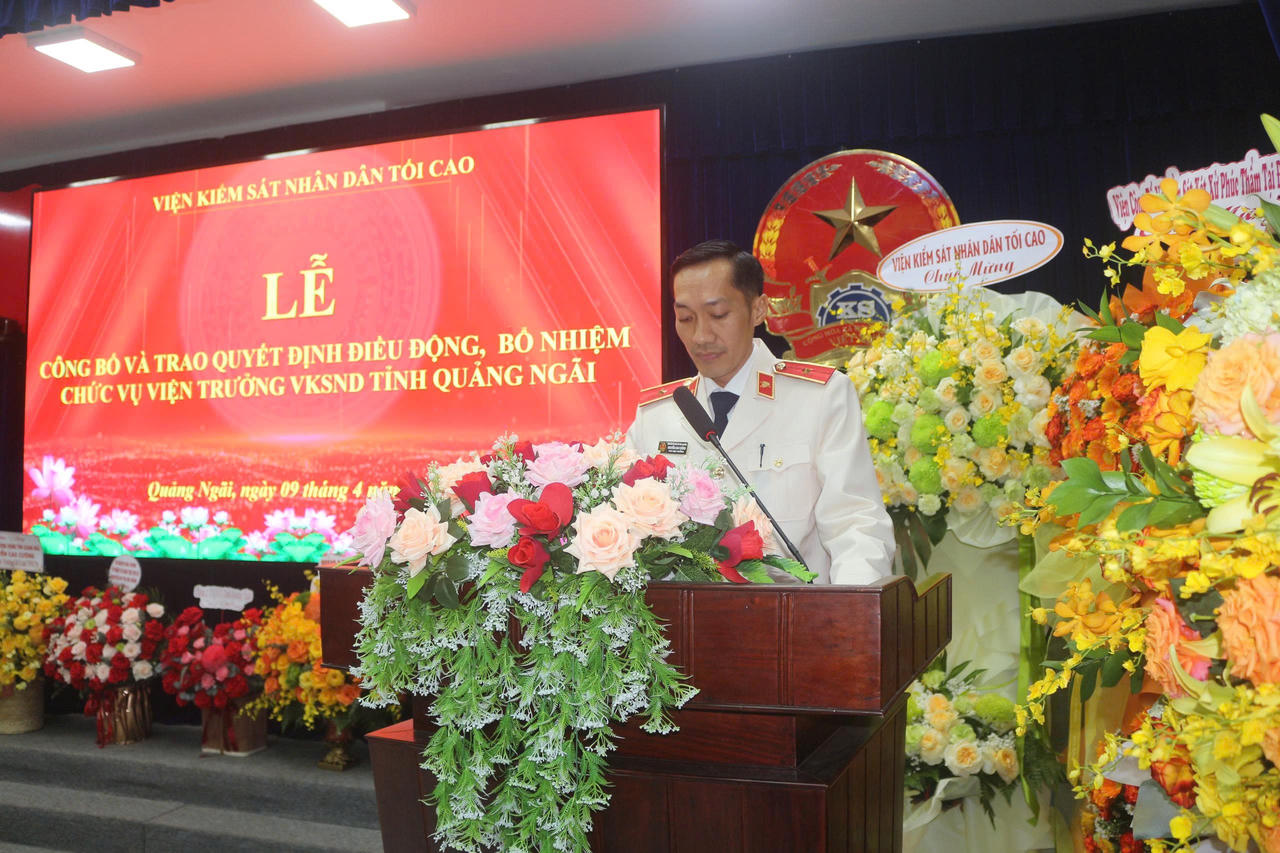 Tân Viện trưởng VKSND tỉnh Quảng Ngãi Nguyễn Cao Cường phát biểu nhận nhiệm vụ.