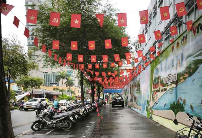 TP HCM xem xét phương án giữ xe tại Đường Sách