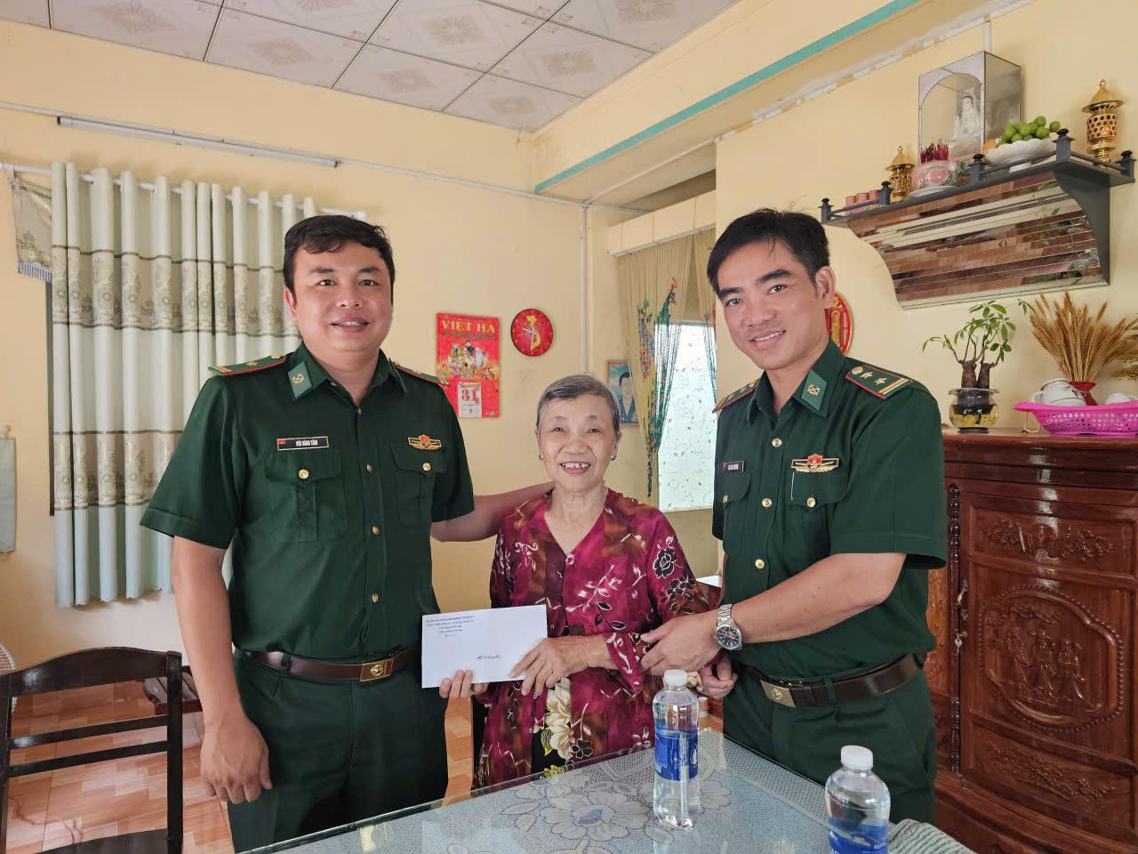 Giữ đất, giữ dân, giữ pháp luật nơi biên cương: Đi dân nhớ, ở dân thương -
Kỳ 3: Giữ pháp luật bằng sự đồng thuận ở xã Hồ Tràm